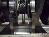 900 crankshaft runout check 003.jpg