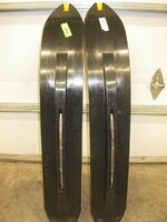 Skiis 002.jpg