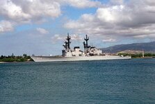 800px-USS_Paul_F._Foster_(DD-964)_departing_Pearl_Harbor.jpg