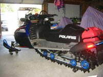 snowmobiles 003.jpg