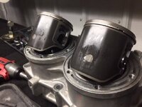 Dan's 850 new Pistons.JPG