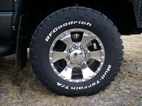 2005dodgetire.JPG