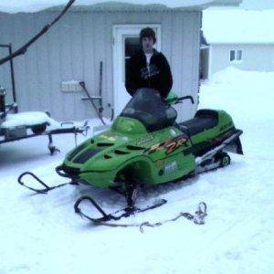 NIck 1st sled (before he loose it in the river:S)