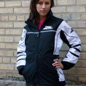 Arctic Cat '10 Women's Catgirl Advantage Coat
http://www.funoutfitters.com/2010-CatGirl-Advantage-Coat-p/ac-10-5200-69.htm