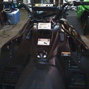 09 IQ RMK Center Console...NICE!