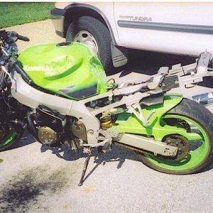 The day I bought the bike..notice subframe bent, broken.