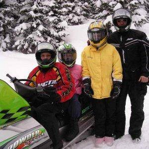 Gavin,Callie,Mieka, and I Christmas 2007 >>>>.