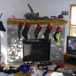 Christmas 2009 Grand Lake My stocking is on the left. Looks a little THIN !!! Hey that's Quincy on TV>