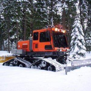 The Klamath Basin Snowdrifters Cat all ready for action