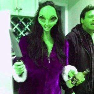 I'm a pretty hot Alien, LOL