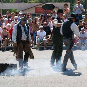 Gunfightin ~ Got it open!..........Okanogan Days 07