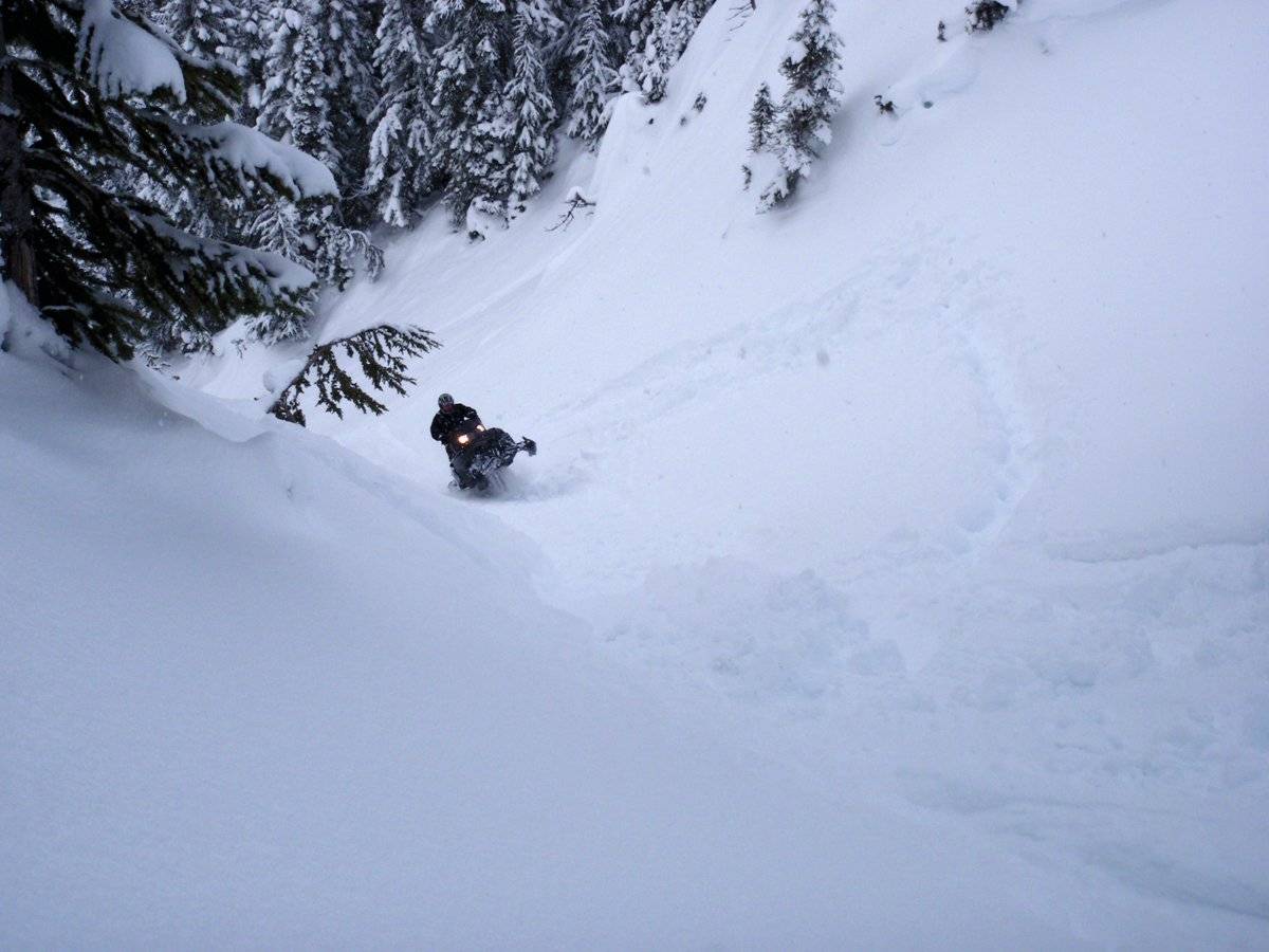 2012 02 18 (13)
This is the shoot I barrel rolled my sled on