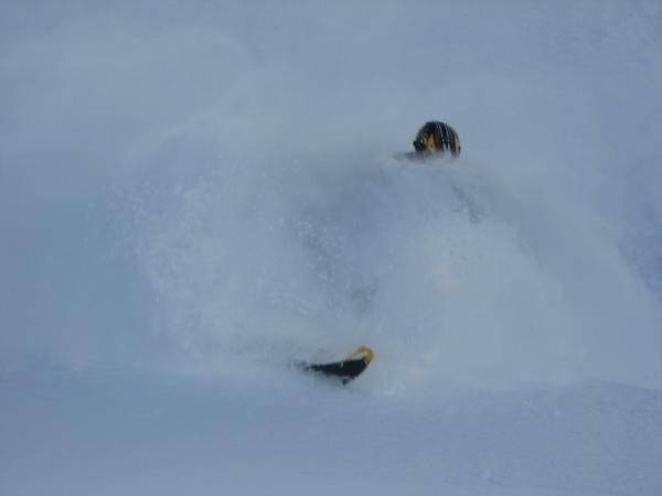 carving the pow, aaaah