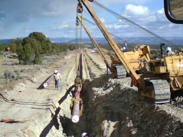 Dec 06 Rio Blonco CO.  Lowering in 16&quot; natural gas line