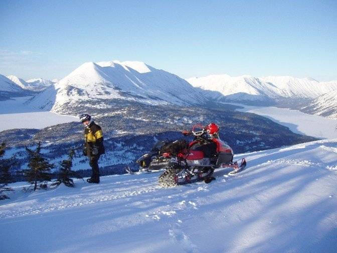 Dug looking down on Rainbow and Kenai Lake 04