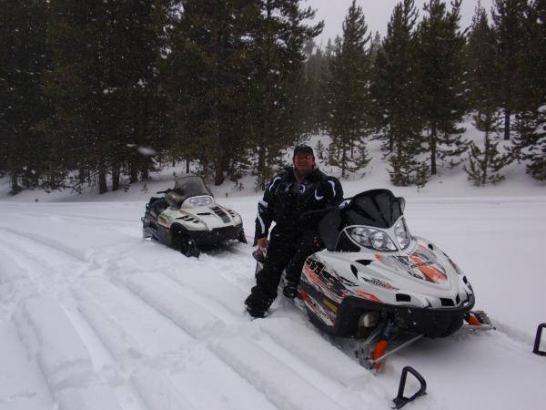 First trip of the year and first ride on the new sno Pro. Stopping to take it all in. It was a great day. 12/13/08