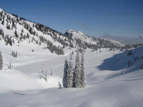 Fresh powder on the lake