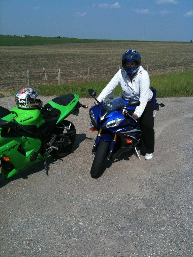 gf on her bike