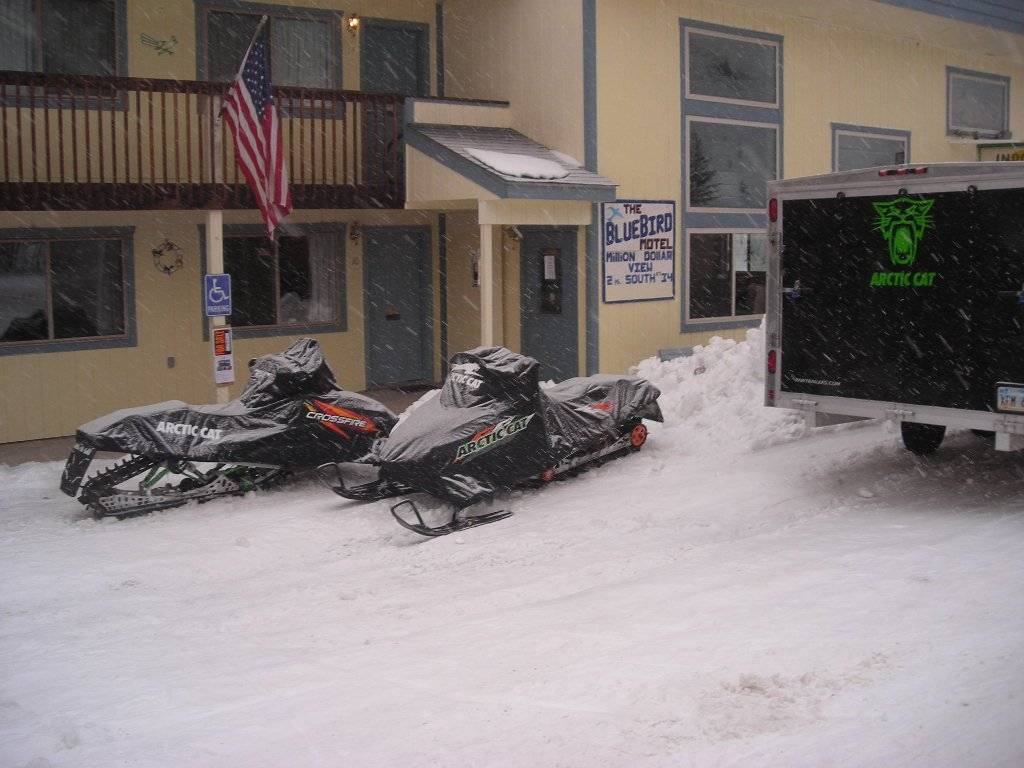 Grand Lake Christmas 2010 Front of the Sunset with fesh POW Falling !!