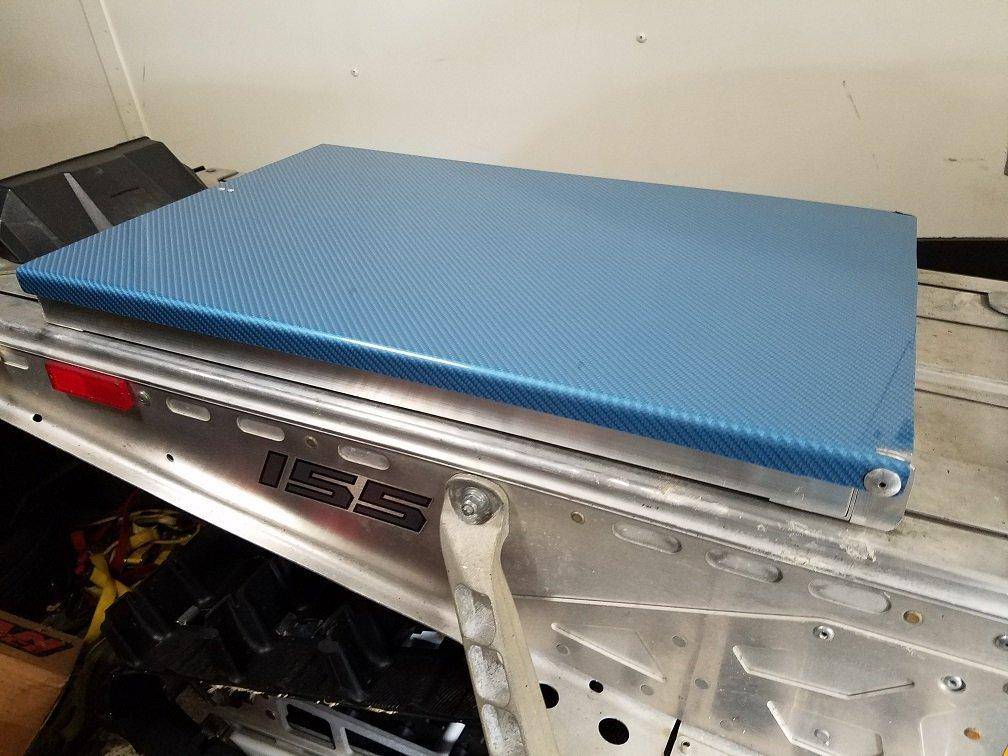 Ice Boxx Pro with Blue Carbon Fiber