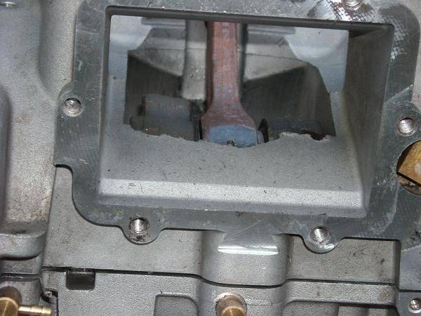 intake port (mag)