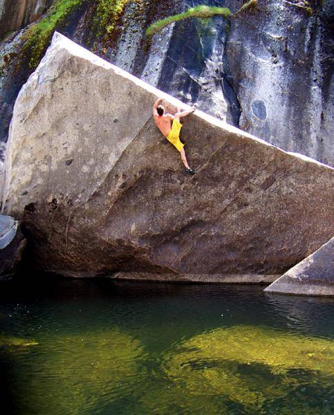 Justin bouldering in the San Joaquin River Gorge