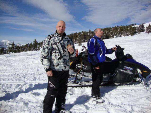 Lunch break near Daisy Pass