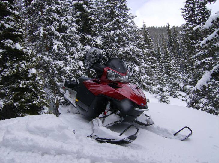 May 3rd 2009  ,still riding the Snowies