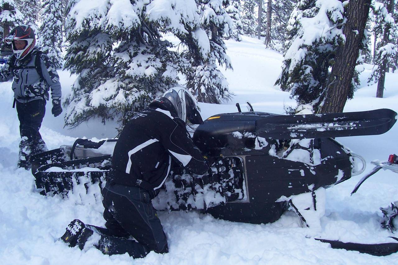 Picking ice away from Polaris fine drivers!