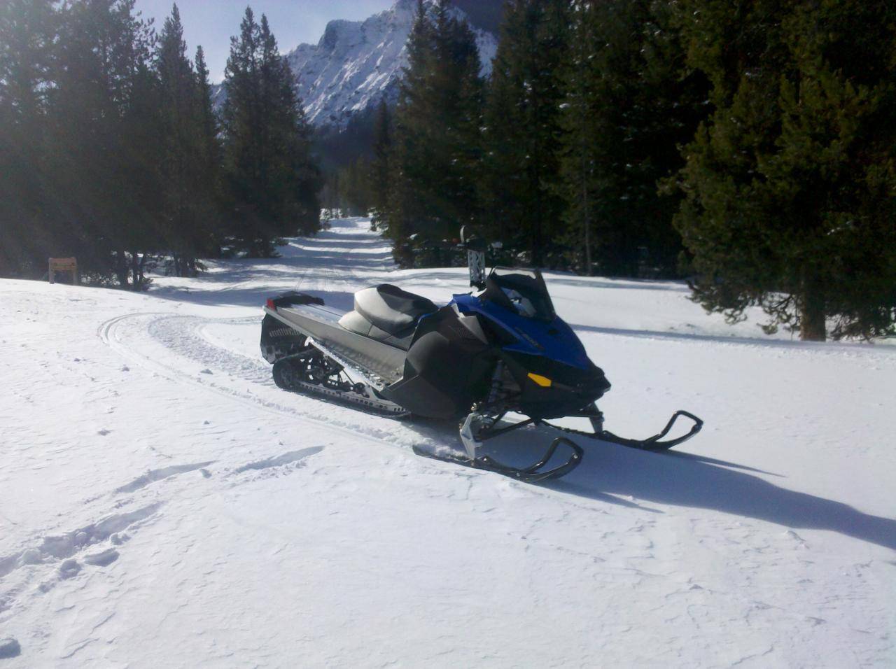 Pilot creek parking lot Cooke city