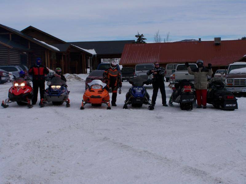 Some of the group getting ready to set out from Daniels Summit Lodge to the Bear River Lodge for an 'Overnighter'   The accomodations and food were mo