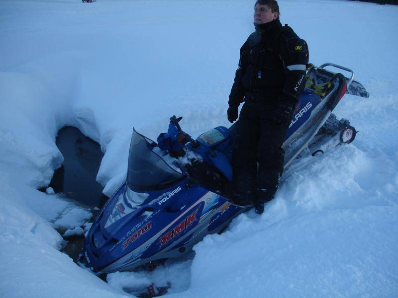 Stanley Feb 2009 (5) uncle stuck in a ditch haha