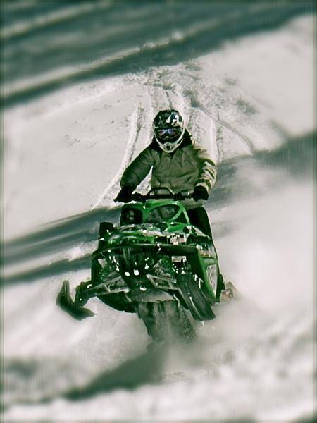 Turbo Sled at the bottom of the  moss peak... ya i went to the top in some pretty crazy powder turbos blow my mind...