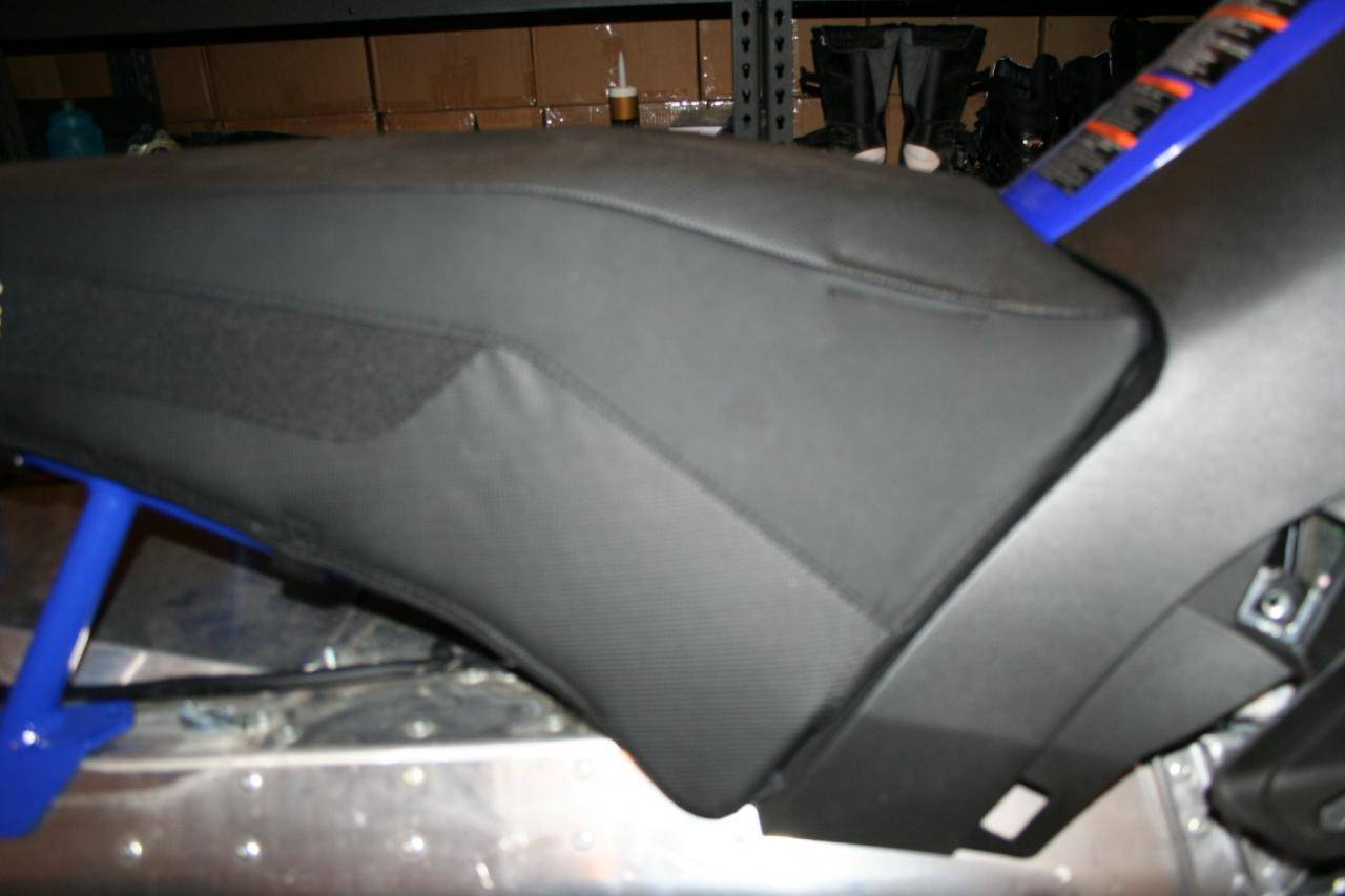 Yamaha 2010 Nytro SE, Skinz Air Frame Seat