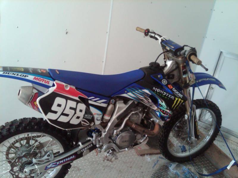 YZ450